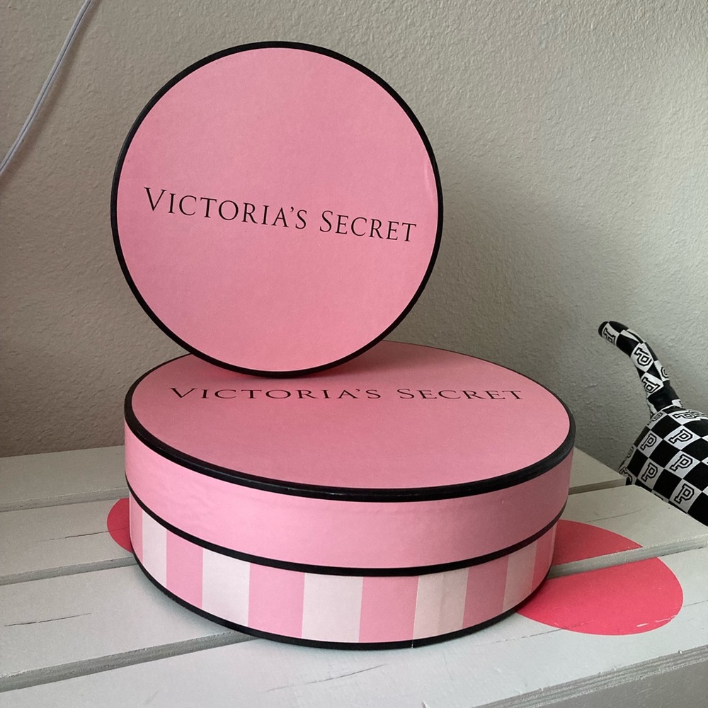 SOLD Victoria Secret store display boxes